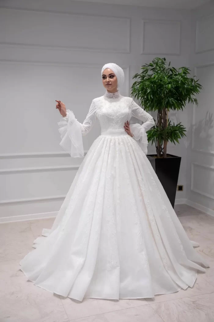 Bohem Kol Çiçek İşlemeli Prenses Tesettür Gelinlik Modeli