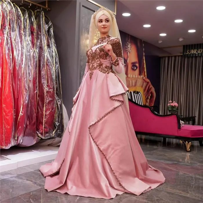 Pembe Kabarık A Kesim Tesettür Nişanlık